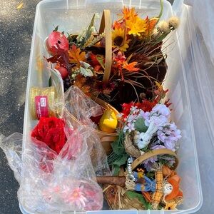 ☀️PRICE DROP Assorted Fall Floral Decor Bundle - Orange, Red, Yellow, White